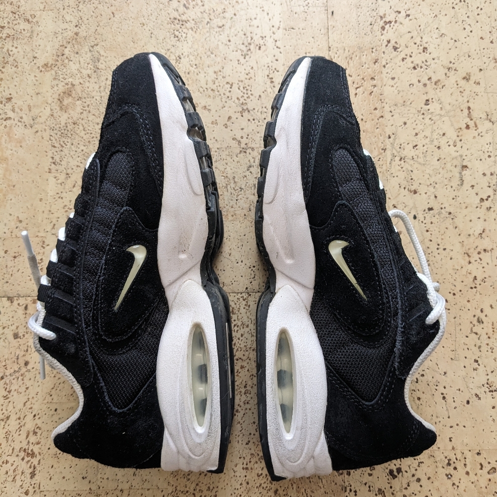 Nike black and white Air Max Triax LE sneakers size 8 womens - Picture 6 of 8